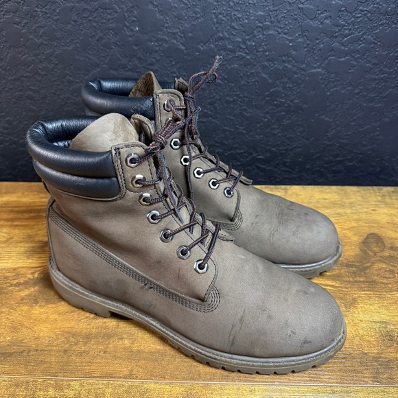 VTG Timberland Waterproof Classic‎ Work Boots Brown Leather Lace Up Men Size 9.5
